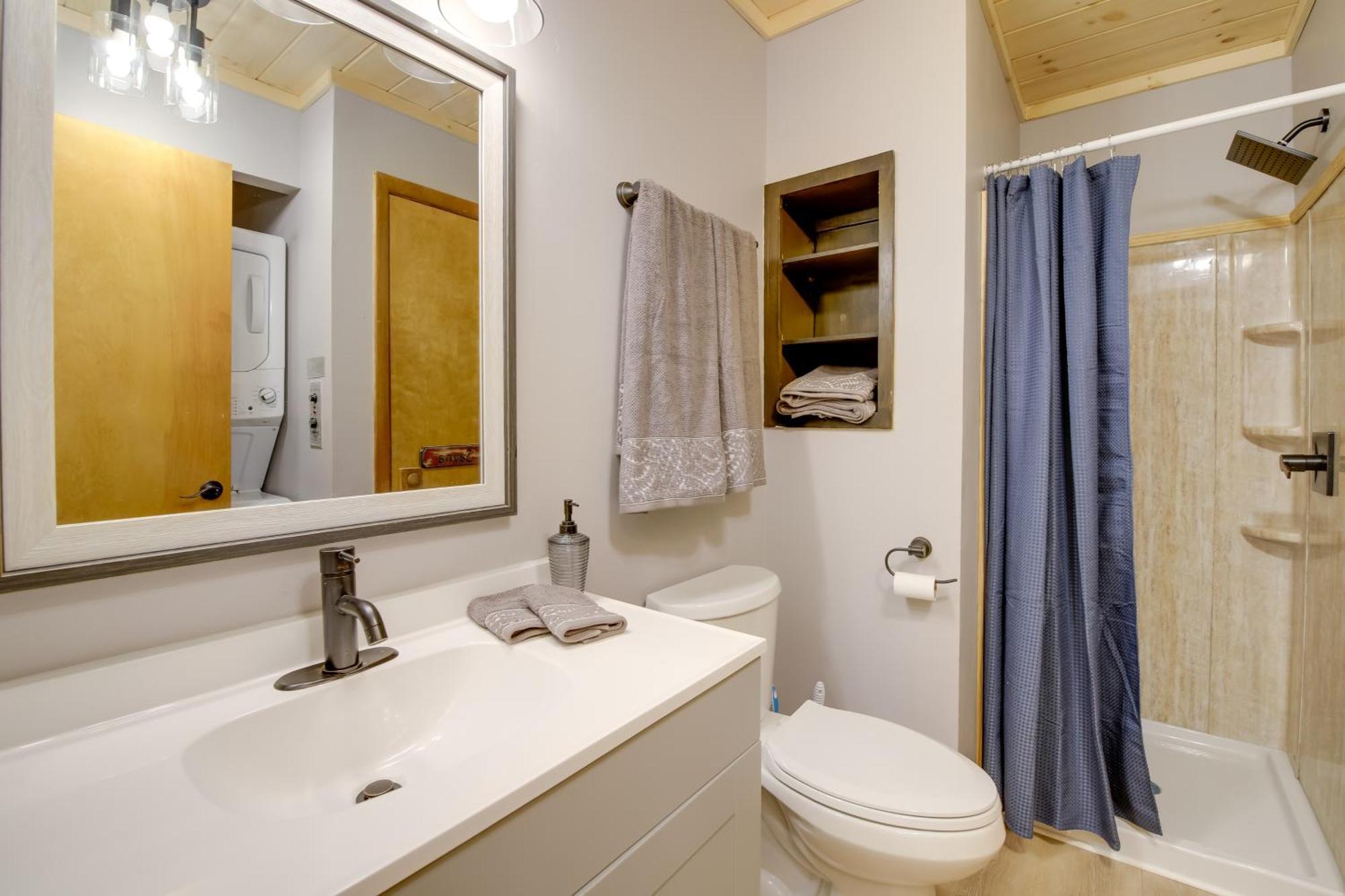 Gatlinburg Mountain Cabin With Hot Tub, Deck And Games Ngoại thất bức ảnh