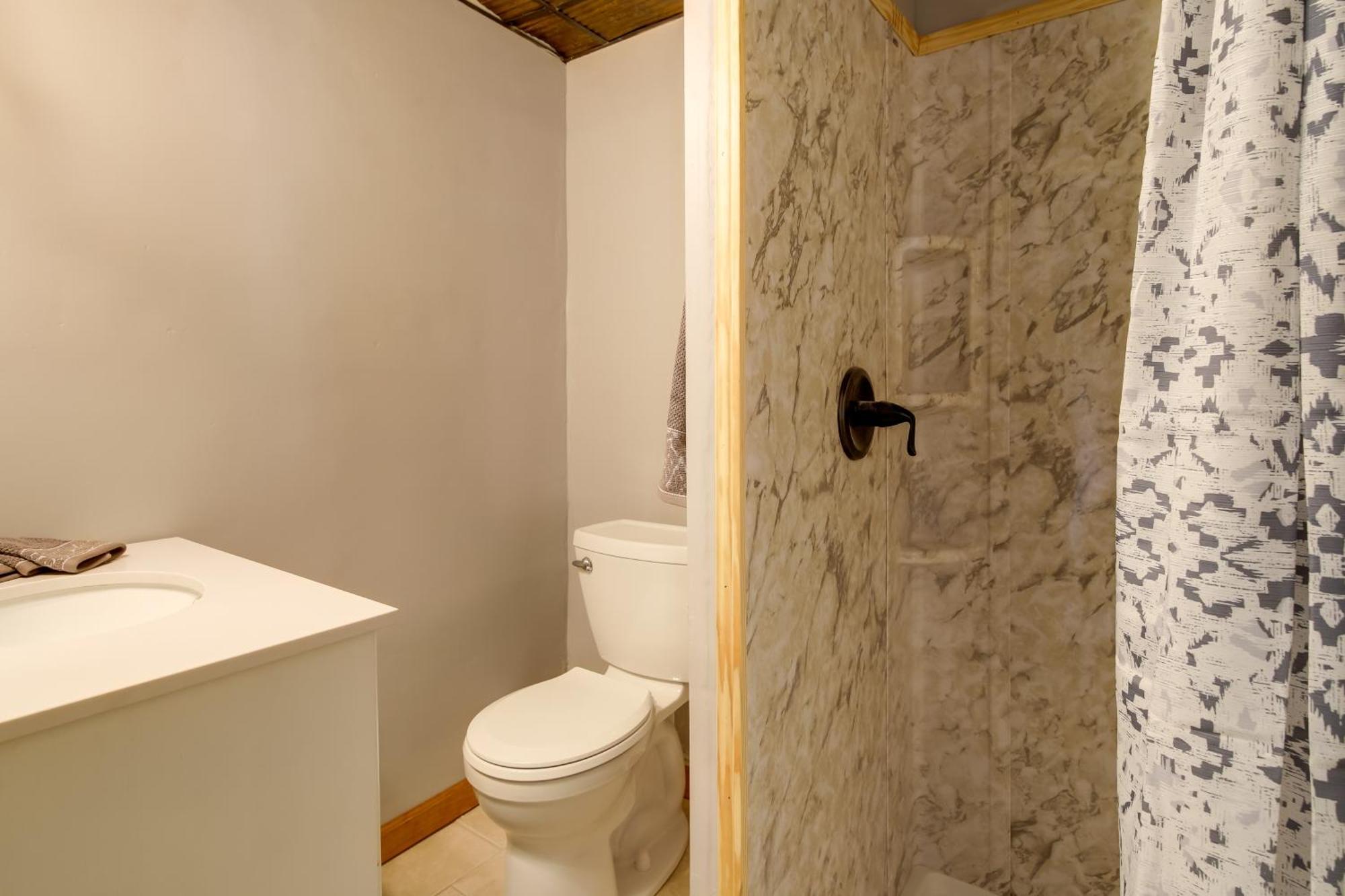 Gatlinburg Mountain Cabin With Hot Tub, Deck And Games Ngoại thất bức ảnh