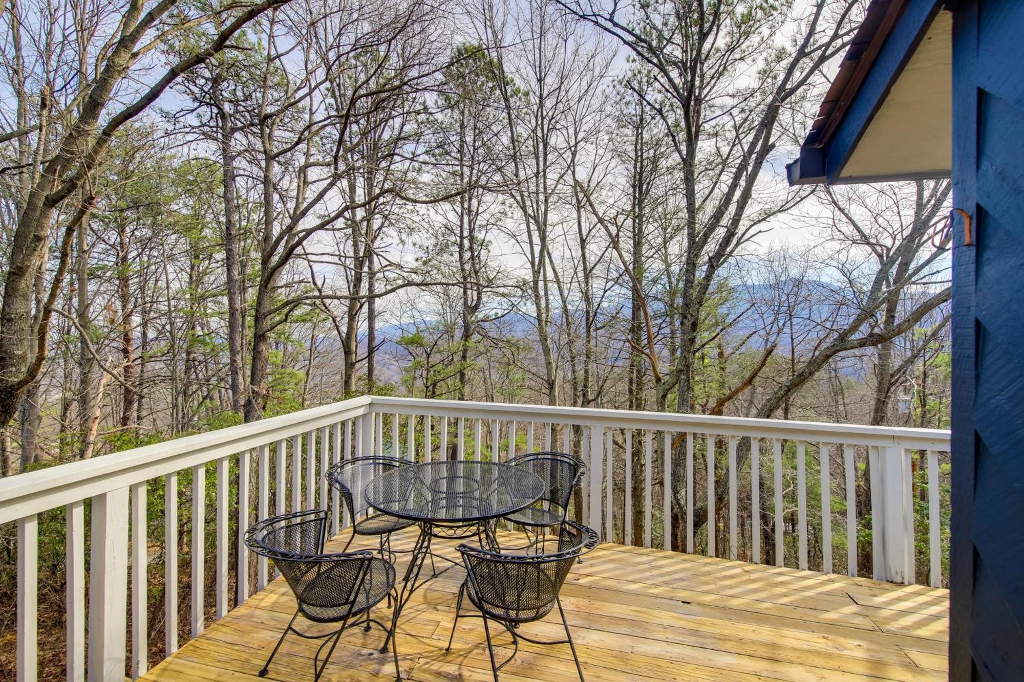 Gatlinburg Mountain Cabin With Hot Tub, Deck And Games Ngoại thất bức ảnh