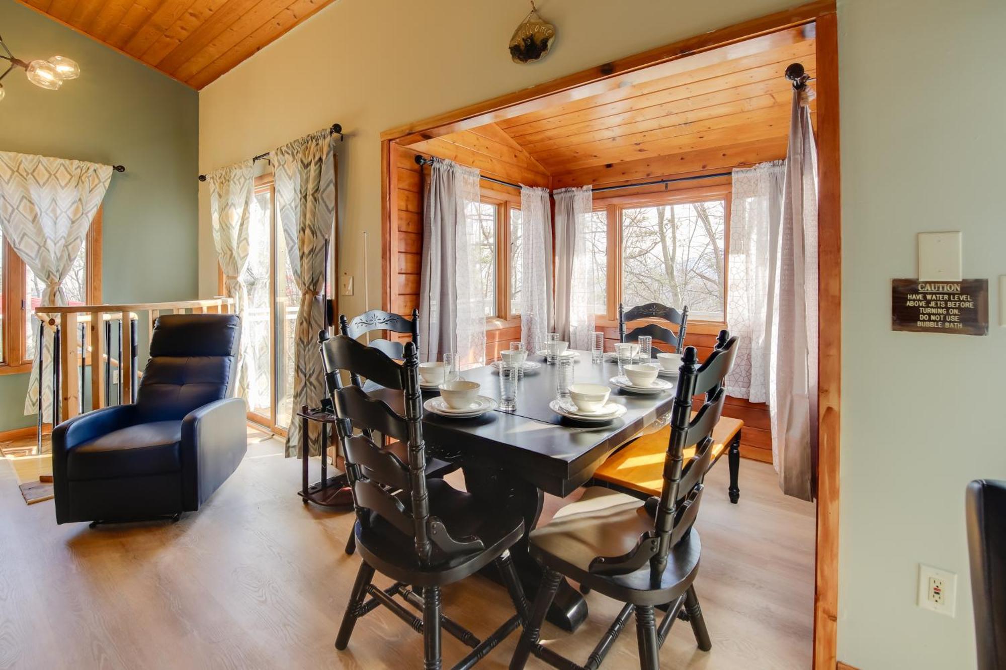 Gatlinburg Mountain Cabin With Hot Tub, Deck And Games Ngoại thất bức ảnh