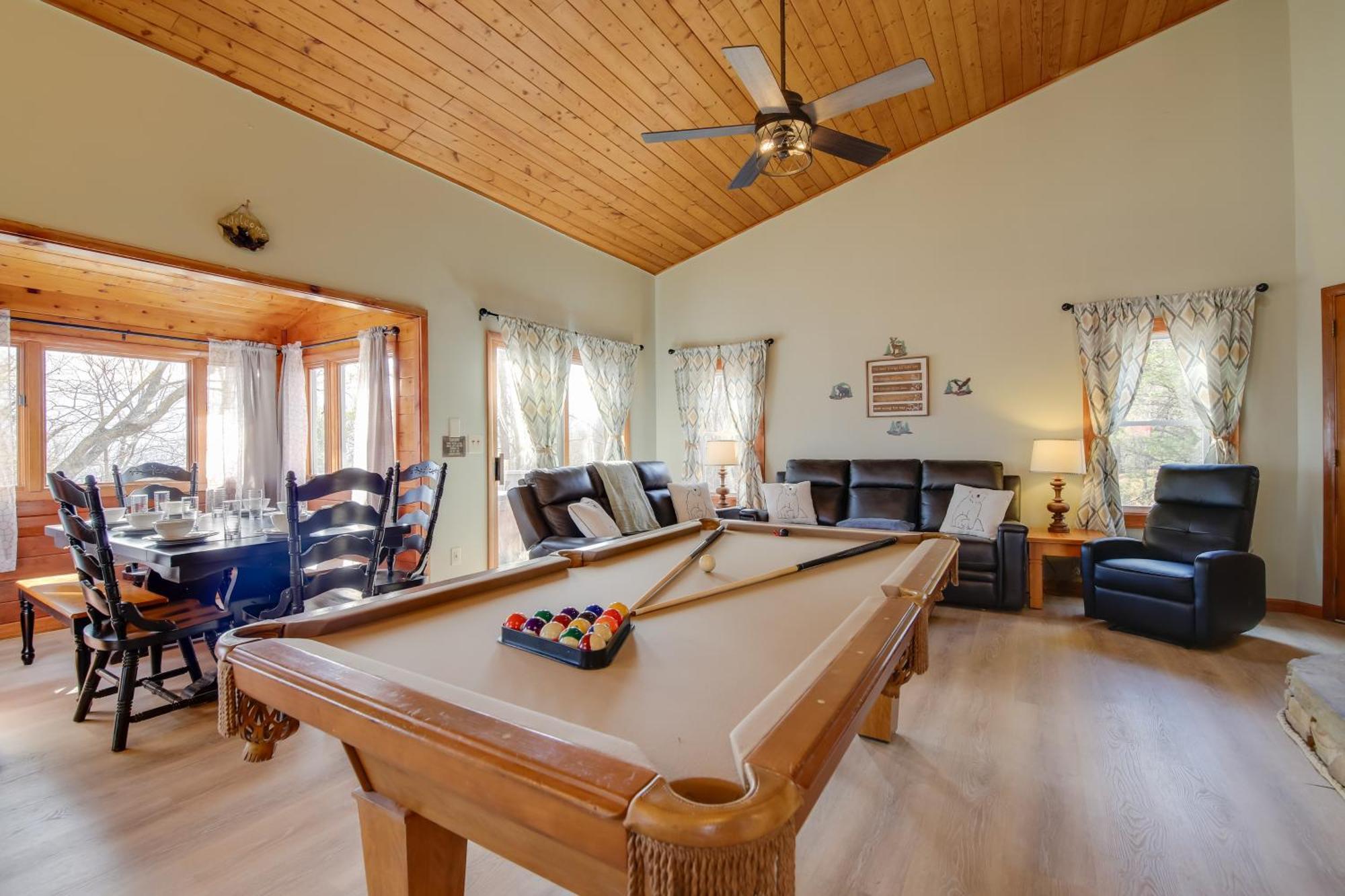 Gatlinburg Mountain Cabin With Hot Tub, Deck And Games Ngoại thất bức ảnh