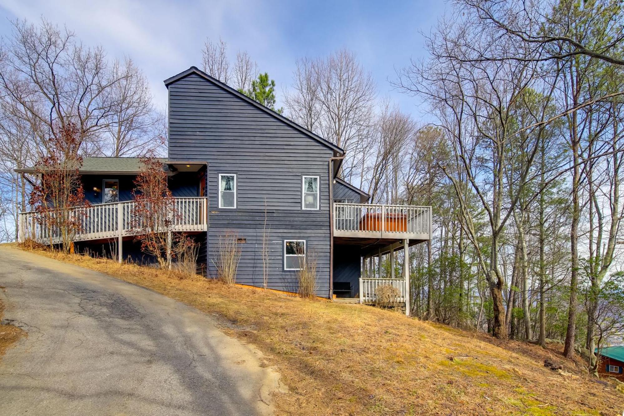 Gatlinburg Mountain Cabin With Hot Tub, Deck And Games Ngoại thất bức ảnh